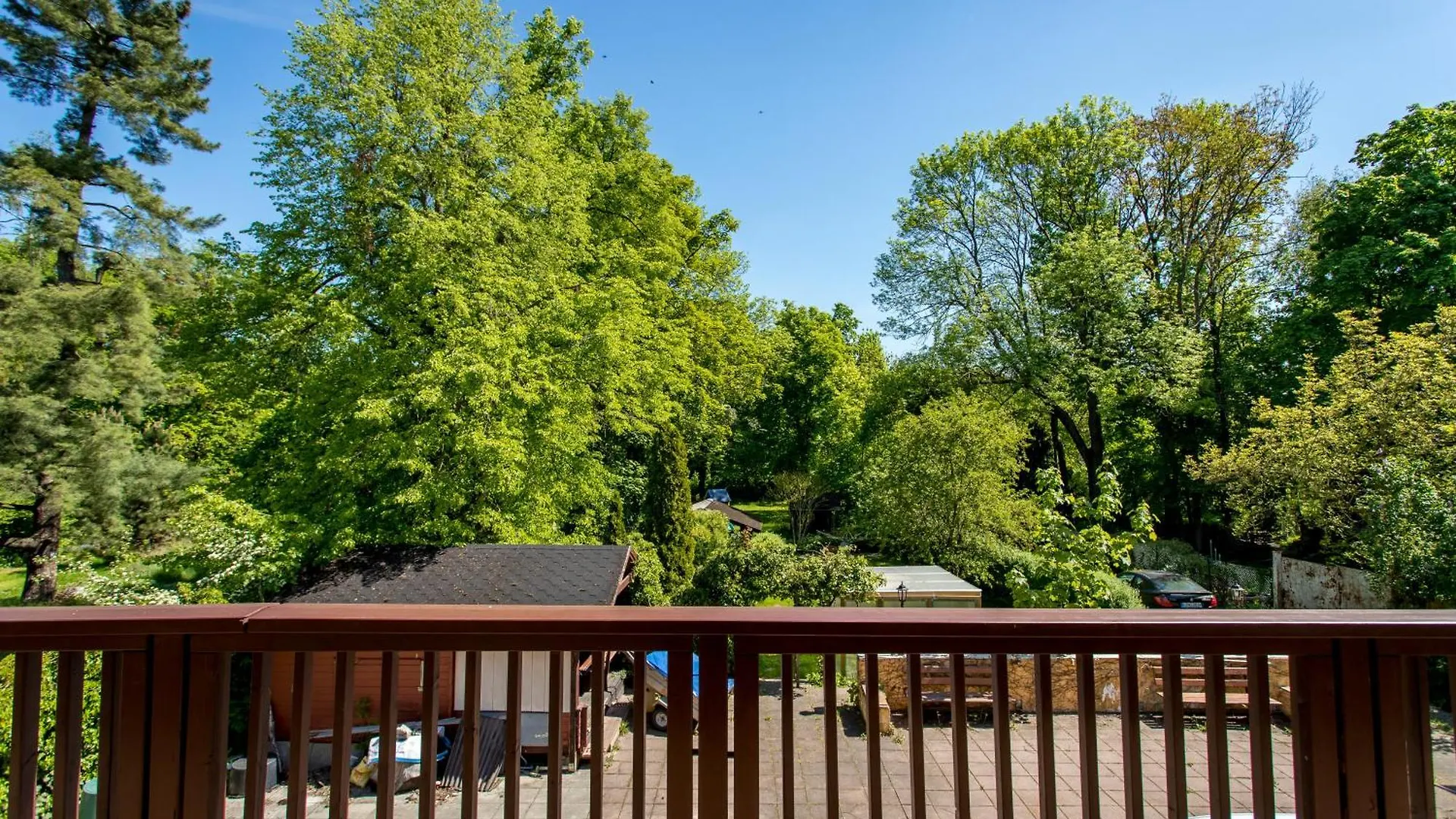 Ferienwohnung mit 123qm für 8 Personen mit sehr großem Garten, einfache Innen-Ausstattung Leipzig 0*,  Deutschland